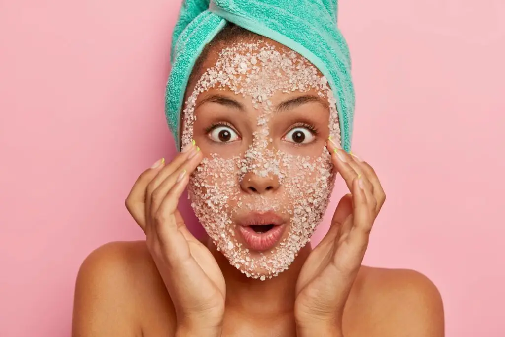 Peeling skóry - dlaczego jest ważny dla skóry? RosaMed Clinic