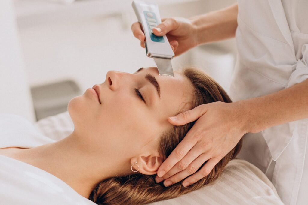 Zabiegi oczyszczające twarz | RosaMed Clinic Warszawa
