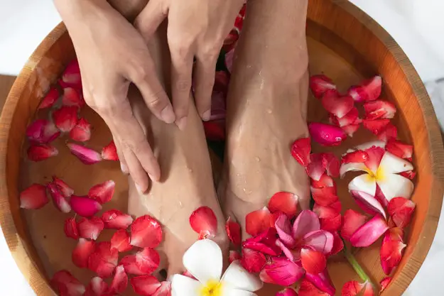SPA dla stóp - domowe sposoby RosaMed Clinic